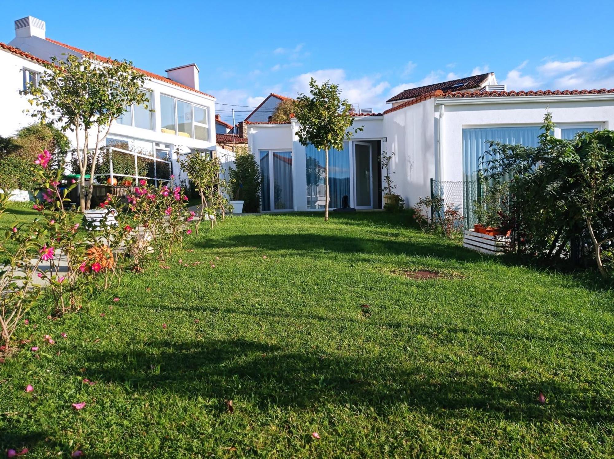 Casas Turisticas Lar Jardin - Parking Privado Santiago de Compostela Ngoại thất bức ảnh