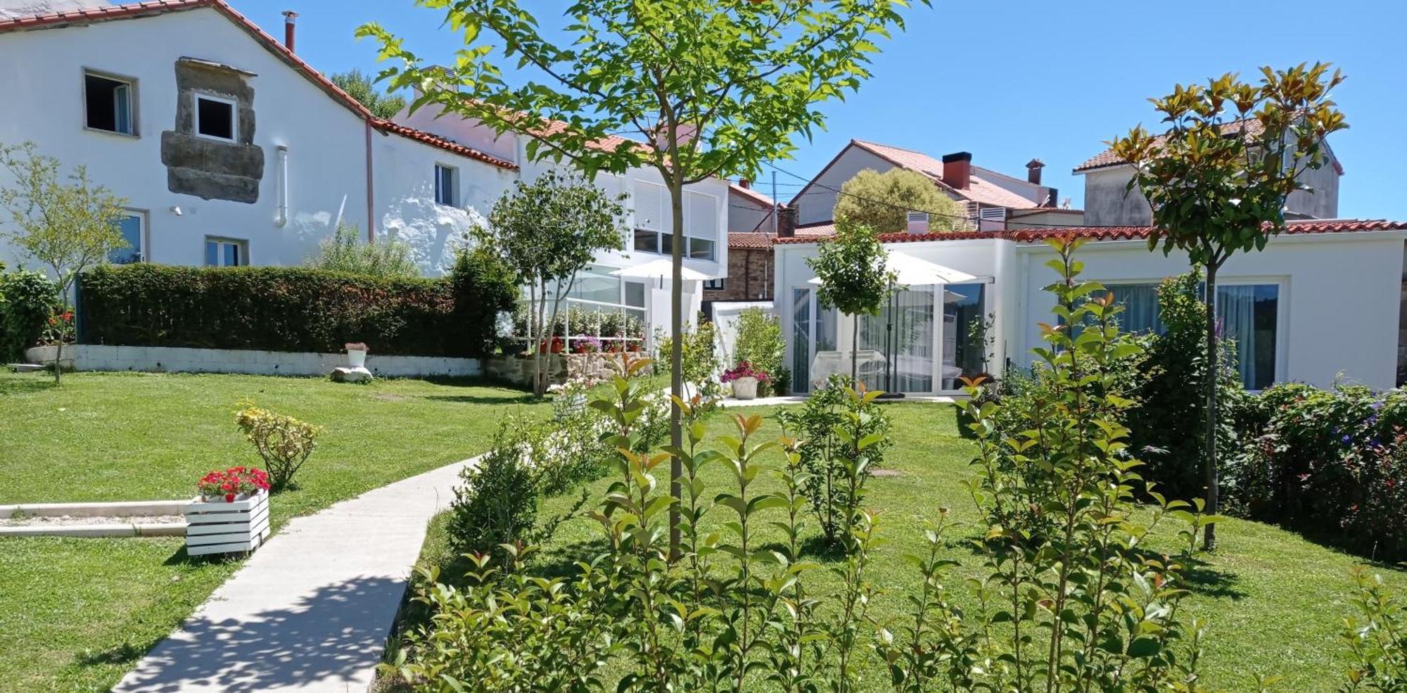 Casas Turisticas Lar Jardin - Parking Privado Santiago de Compostela Ngoại thất bức ảnh